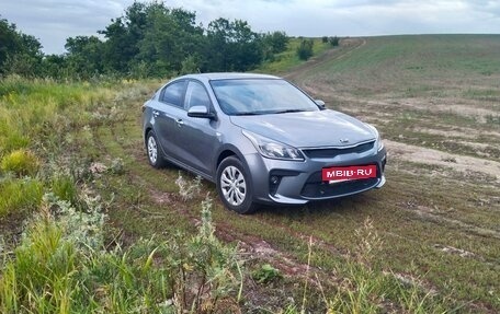 KIA Rio IV, 2018 год, 1 250 000 рублей, 5 фотография