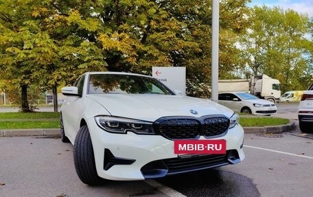 BMW 3 серия, 2019 год, 3 330 000 рублей, 2 фотография