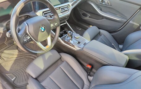 BMW 3 серия, 2019 год, 3 330 000 рублей, 19 фотография