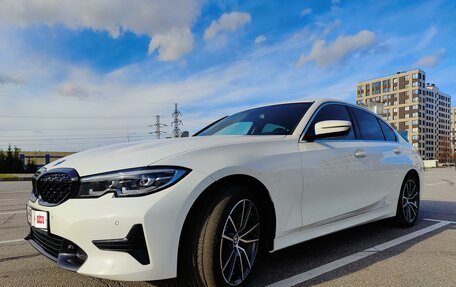 BMW 3 серия, 2019 год, 3 330 000 рублей, 17 фотография