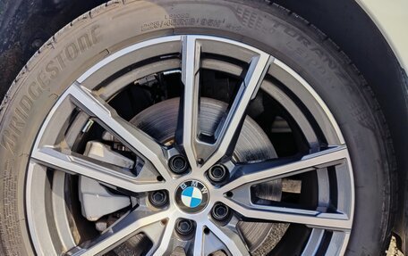 BMW 3 серия, 2019 год, 3 330 000 рублей, 25 фотография