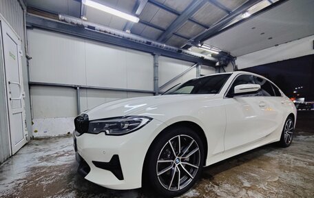 BMW 3 серия, 2019 год, 3 330 000 рублей, 27 фотография