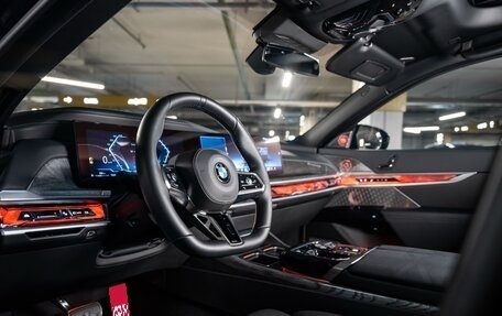 BMW 7 серия, 2023 год, 13 800 000 рублей, 5 фотография