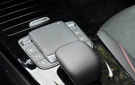 Mercedes-Benz CLA, 2022 год, 3 080 000 рублей, 2 фотография