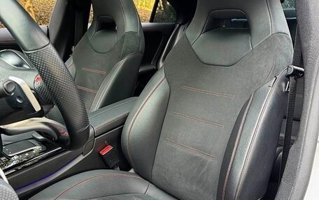 Mercedes-Benz CLA, 2022 год, 3 080 000 рублей, 4 фотография