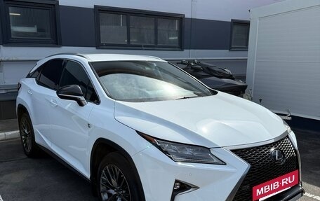 Lexus RX IV рестайлинг, 2017 год, 4 200 000 рублей, 2 фотография