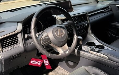 Lexus RX IV рестайлинг, 2017 год, 4 200 000 рублей, 4 фотография