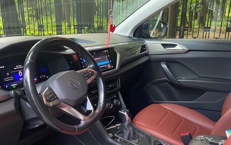 Volkswagen Taos, 2021 год, 2 550 000 рублей, 12 фотография