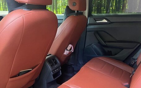Volkswagen Taos, 2021 год, 2 550 000 рублей, 15 фотография