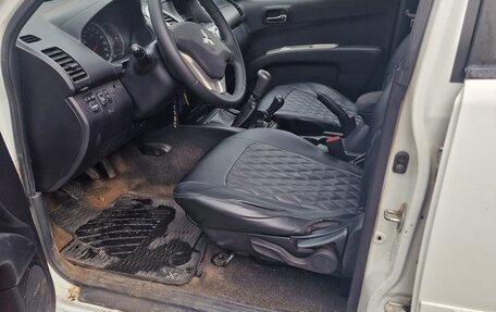 Mitsubishi L200 IV рестайлинг, 2014 год, 1 475 000 рублей, 5 фотография
