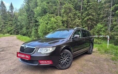 Skoda Superb III рестайлинг, 2012 год, 1 760 000 рублей, 2 фотография