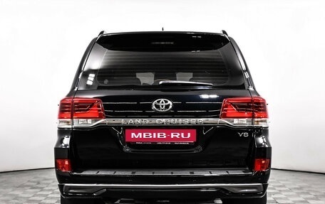 Toyota Land Cruiser 200, 2015 год, 4 967 000 рублей, 6 фотография