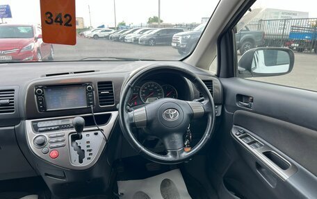 Toyota Wish II, 2004 год, 909 000 рублей, 15 фотография