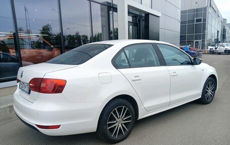 Volkswagen Jetta VI, 2013 год, 949 000 рублей, 4 фотография