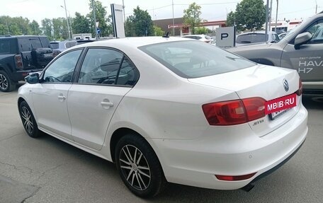 Volkswagen Jetta VI, 2013 год, 949 000 рублей, 6 фотография
