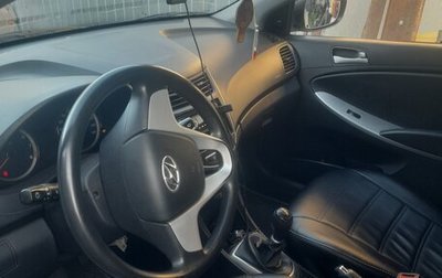 Hyundai Solaris II рестайлинг, 2012 год, 717 000 рублей, 1 фотография