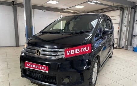 Honda Freed I, 2010 год, 815 000 рублей, 1 фотография