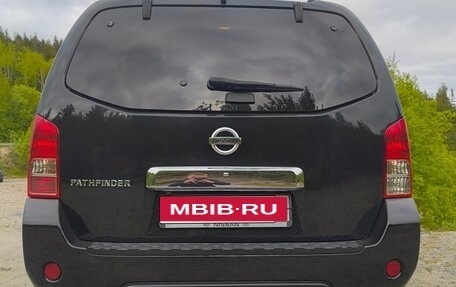 Nissan Pathfinder, 2011 год, 1 600 000 рублей, 1 фотография