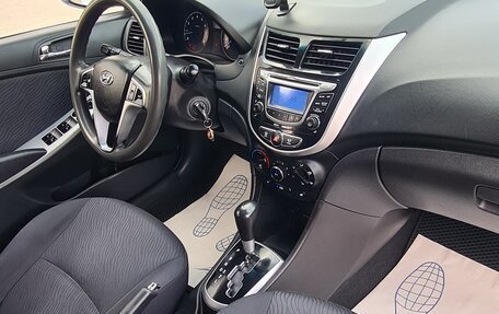 Hyundai Solaris II рестайлинг, 2013 год, 880 000 рублей, 15 фотография