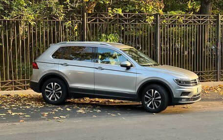 Volkswagen Tiguan II, 2019 год, 2 500 000 рублей, 4 фотография