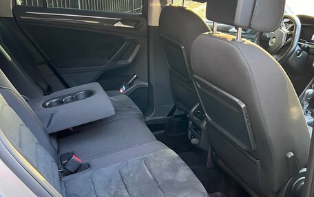 Volkswagen Tiguan II, 2019 год, 2 500 000 рублей, 10 фотография