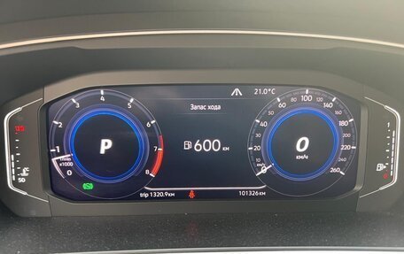 Volkswagen Tiguan II, 2019 год, 2 500 000 рублей, 15 фотография