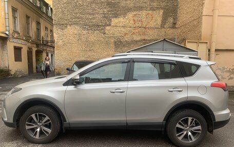 Toyota RAV4, 2019 год, 3 100 000 рублей, 2 фотография