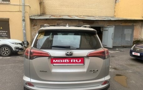 Toyota RAV4, 2019 год, 3 100 000 рублей, 4 фотография