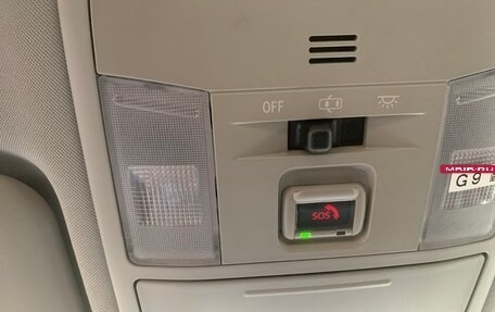 Toyota RAV4, 2019 год, 3 100 000 рублей, 12 фотография