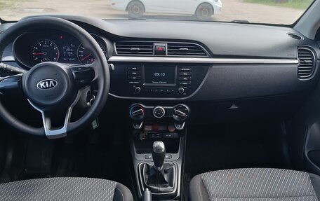 KIA Rio IV, 2018 год, 850 000 рублей, 5 фотография