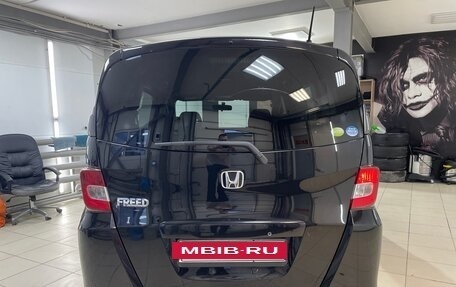 Honda Freed I, 2010 год, 815 000 рублей, 5 фотография