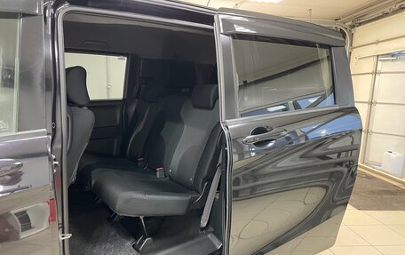 Honda Freed I, 2010 год, 815 000 рублей, 17 фотография