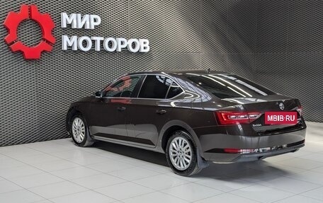 Skoda Superb III рестайлинг, 2016 год, 1 800 000 рублей, 5 фотография
