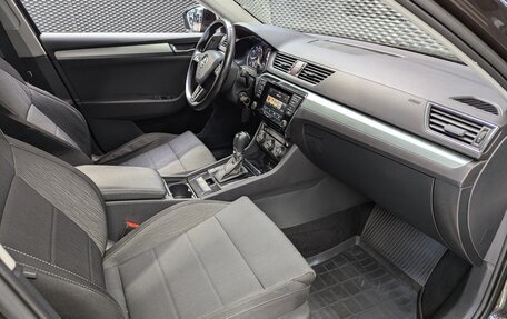 Skoda Superb III рестайлинг, 2016 год, 1 800 000 рублей, 19 фотография