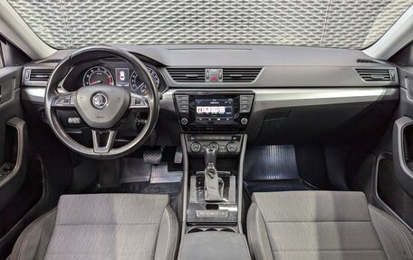 Skoda Superb III рестайлинг, 2016 год, 1 800 000 рублей, 21 фотография