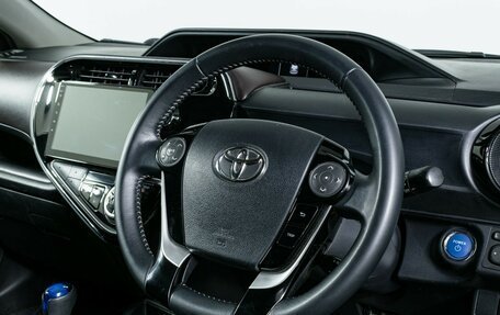 Toyota Aqua I, 2018 год, 1 300 000 рублей, 12 фотография