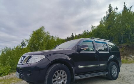 Nissan Pathfinder, 2011 год, 1 600 000 рублей, 2 фотография