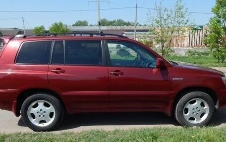 Toyota Highlander III, 2004 год, 1 200 000 рублей, 2 фотография