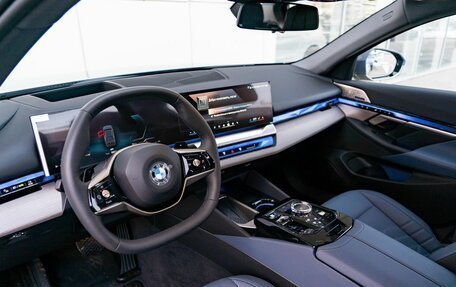 BMW 5 серия, 2024 год, 8 990 000 рублей, 4 фотография