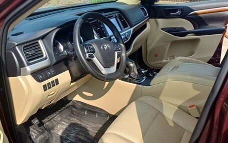 Toyota Highlander III, 2019 год, 3 200 000 рублей, 5 фотография