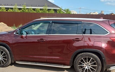 Toyota Highlander III, 2019 год, 3 200 000 рублей, 4 фотография