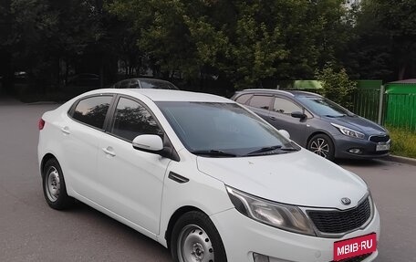 KIA Rio III рестайлинг, 2013 год, 550 000 рублей, 1 фотография