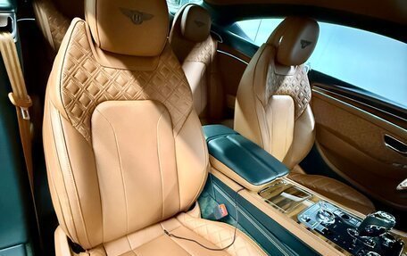 Bentley Continental GT III, 2019 год, 21 000 000 рублей, 14 фотография