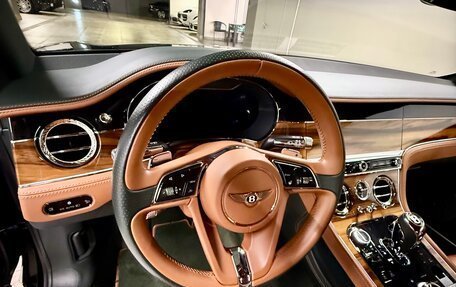 Bentley Continental GT III, 2019 год, 21 000 000 рублей, 17 фотография