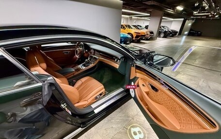 Bentley Continental GT III, 2019 год, 21 000 000 рублей, 16 фотография
