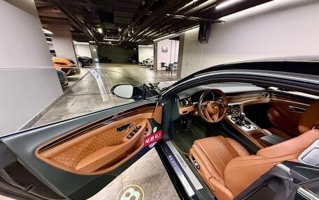 Bentley Continental GT III, 2019 год, 21 000 000 рублей, 13 фотография