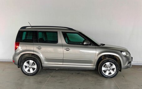 Skoda Yeti I рестайлинг, 2014 год, 1 195 000 рублей, 8 фотография