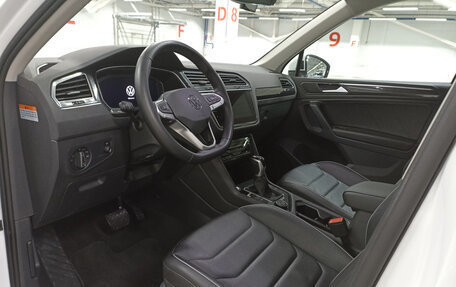 Volkswagen Tiguan II, 2022 год, 4 599 000 рублей, 20 фотография