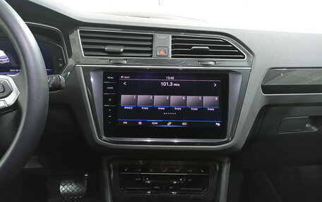 Volkswagen Tiguan II, 2022 год, 4 599 000 рублей, 18 фотография