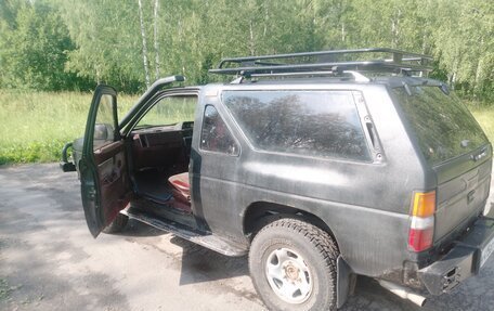 Nissan Terrano II рестайлинг, 1992 год, 475 000 рублей, 3 фотография